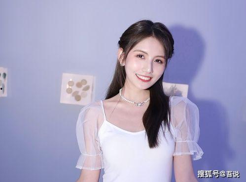 今日吃瓜网红刘嘉玲,吃瓜网红的华丽转身