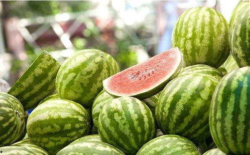 高瓜芯里有黑可以吃吗,揭秘能否安全食用