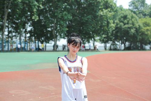 瓜哥今日着装图片高清壁纸